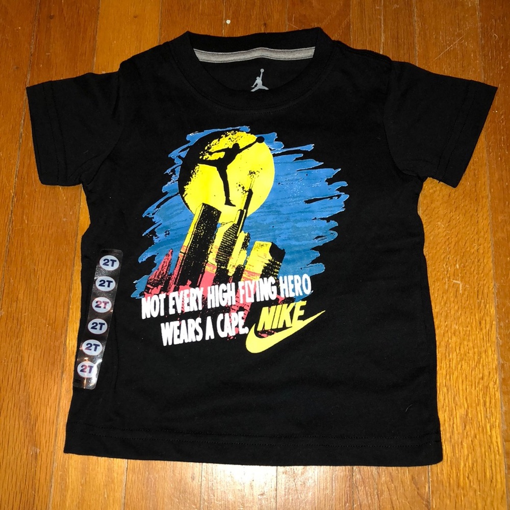 BNWT NIKE Boys Black basetball Tshirt Sz.2T